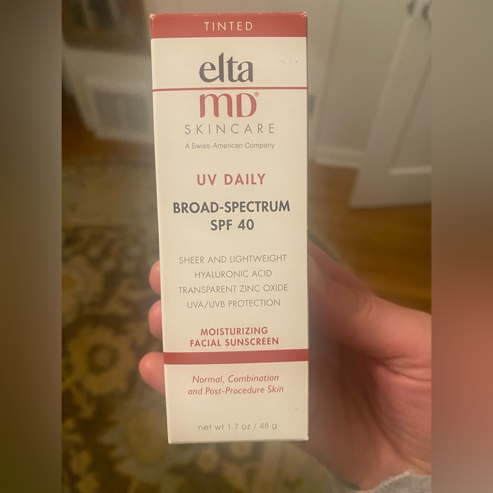 EltaMD UV Daily Tinted SPF 40 with Moisturizer